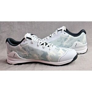 Men's Born Primitive Savage 1 Training Shoes 10 White/Camo 22006-120